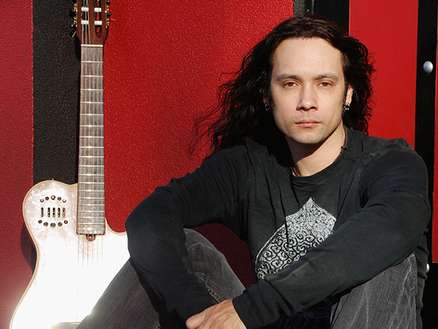 Meet Guitarist Russ Hewitt
