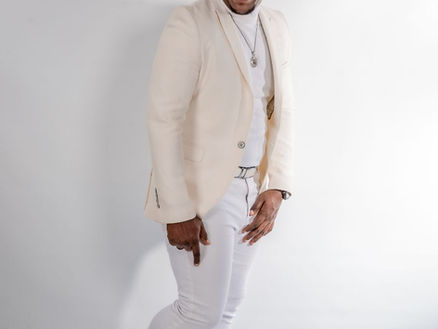 Recording Artist Leo Carmichael Aims to Send a Musical Jolt to Your Senses