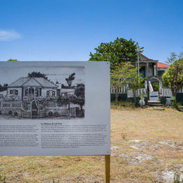 Exhibit of French Quarter Etchings by Sir Roland Richardson Opens at Amuseum Naturalis