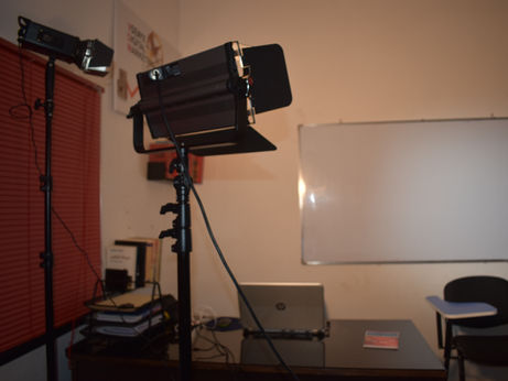 live stream on social media institut pages
