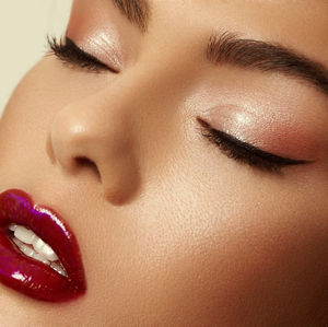 Anna_makeup_lab_photographic 51