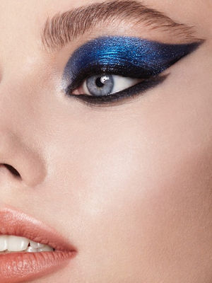 Anna_makeup_lab_photographic 17