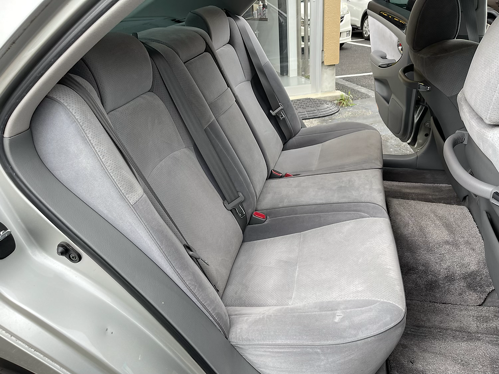 Thumbnail: Toyota Crown Athlete Silver