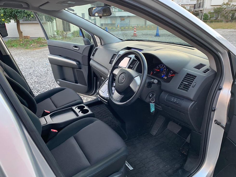 サムネイル： Mazda MPV 2007 Silver