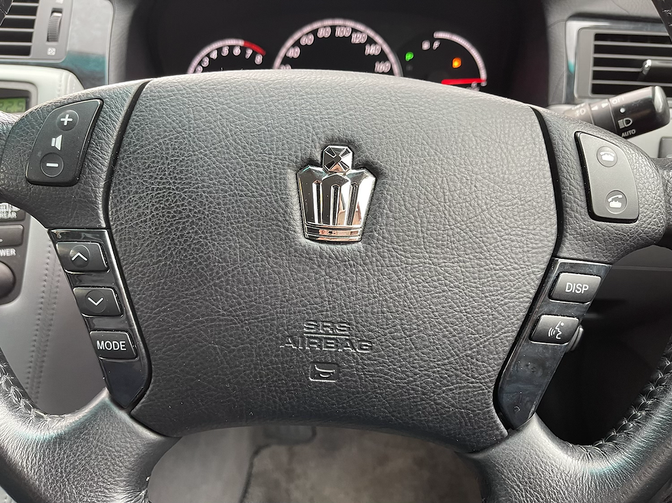 Thumbnail: Toyota Crown Athlete Silver