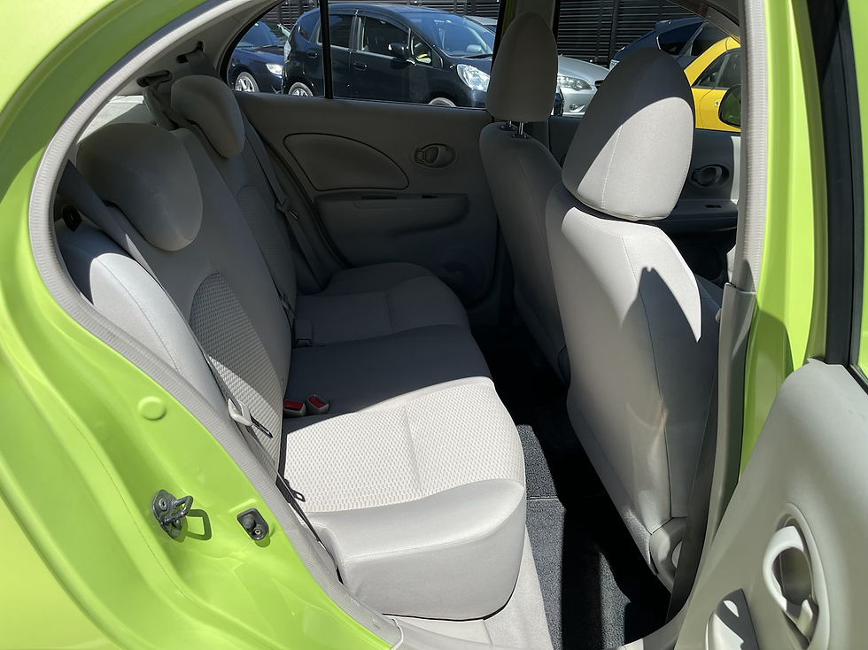 Thumbnail: Nissan March 12XL 2010 Lime Green 