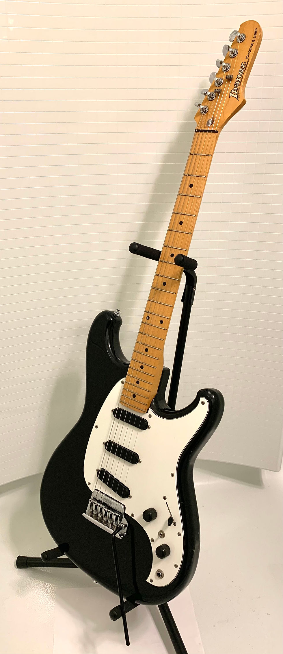 Thumbnail: 1983 Ibanez Roadstar II RS135BK