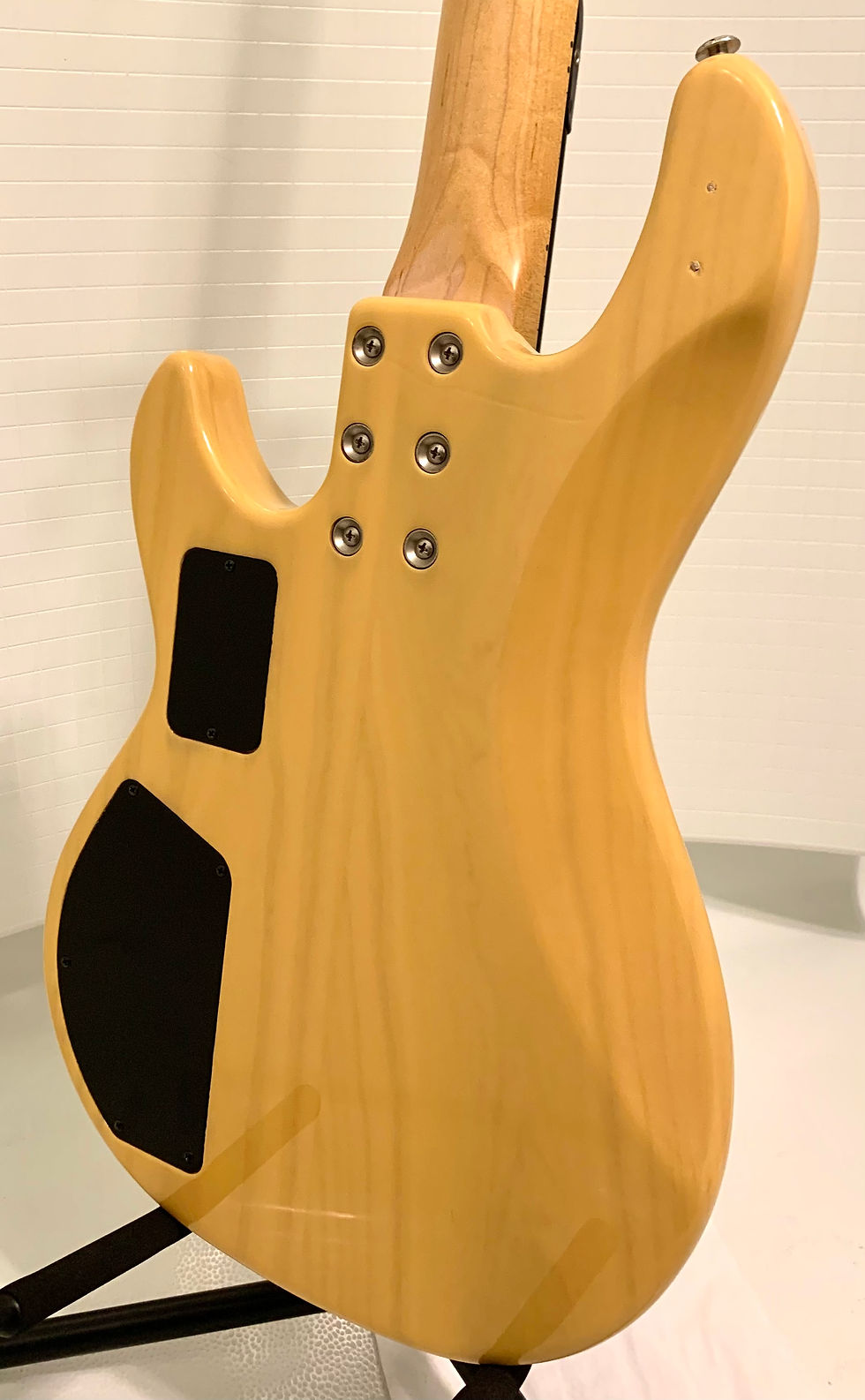 Thumbnail: 2016 G&L L-2000