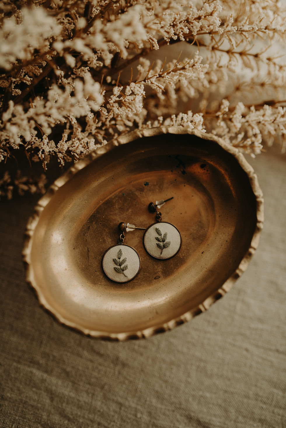 Thumbnail: Leaf Earrings - Vintage Stud Style