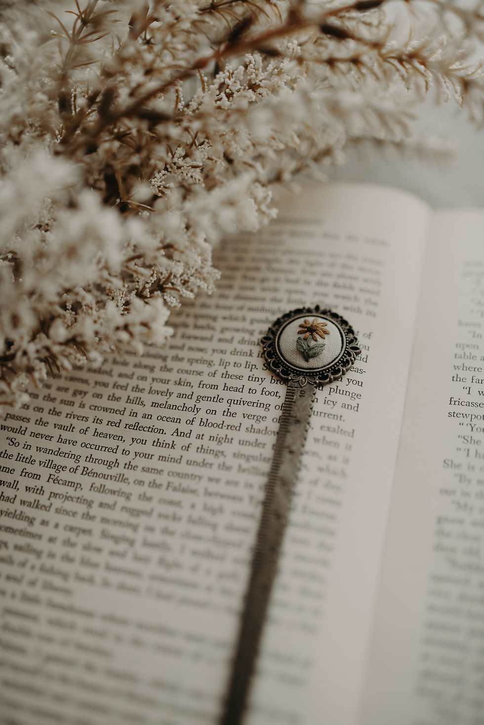 Thumbnail: Orange Daisy Bookmark - Fancy Embelishment