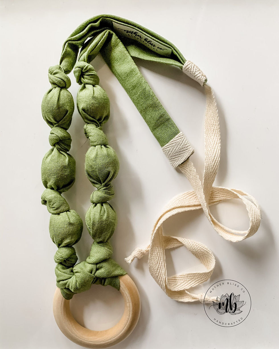 Solid Olive Green Fabric and Wood Necklace | Breastfeeding Necklace | Organic Wo