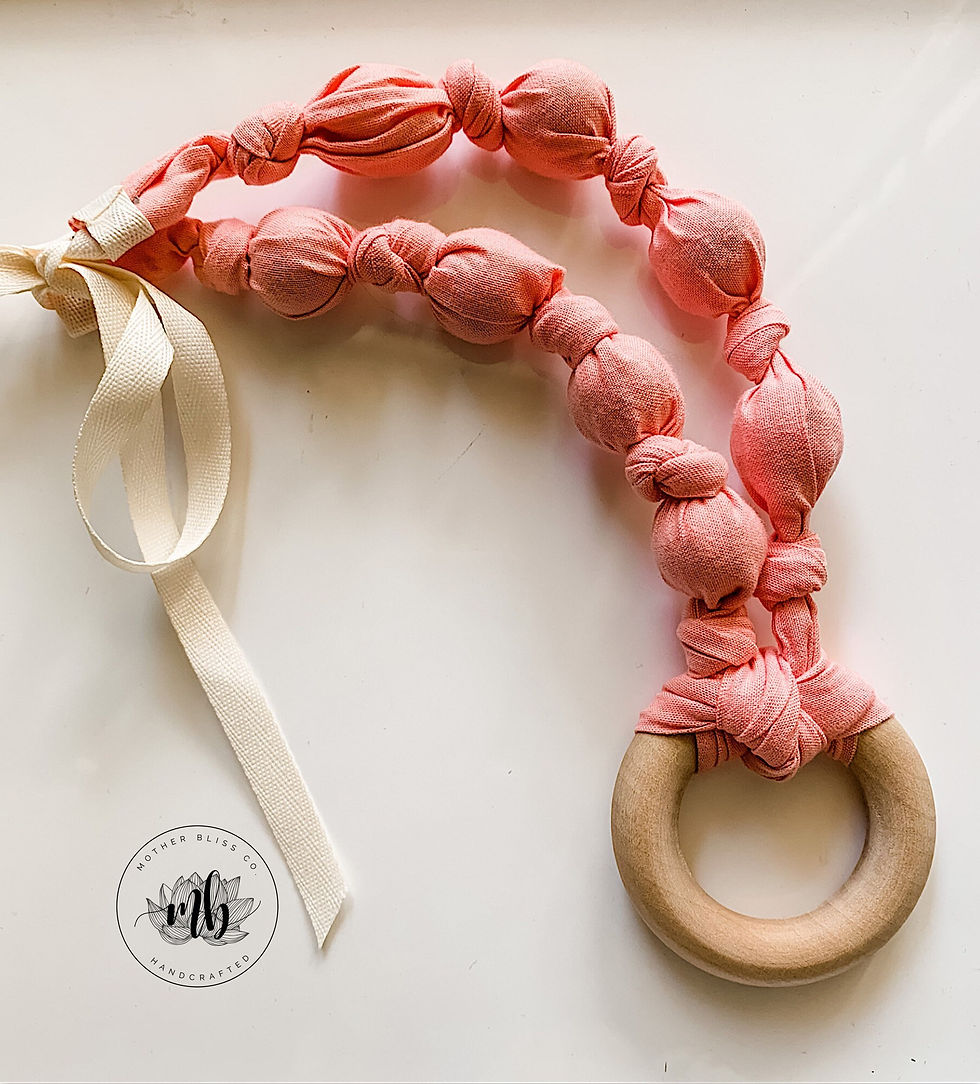 Solid Baby Pink Fabric + Wood Necklace | Breastfeeding | Nursing Necklace | Natu