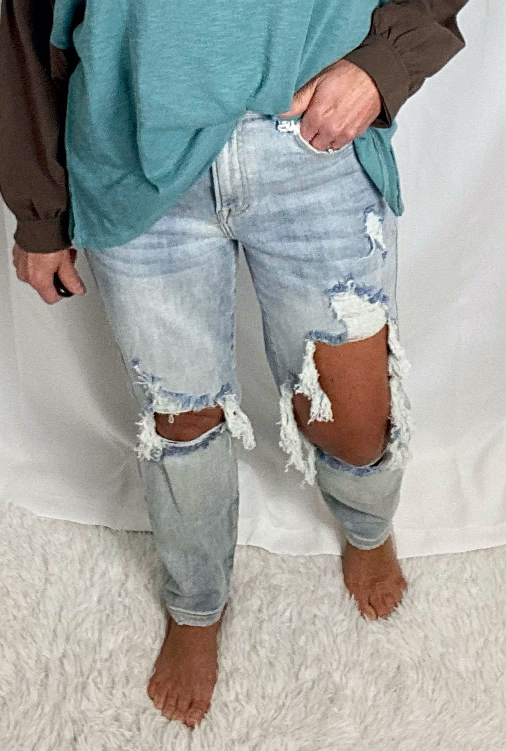 Lindsie Distressed Jeans Risen