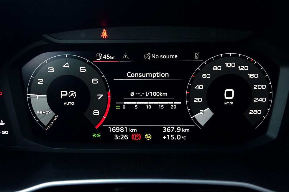섬네일: 2022 Audi Q3 Komfort Quattro 
