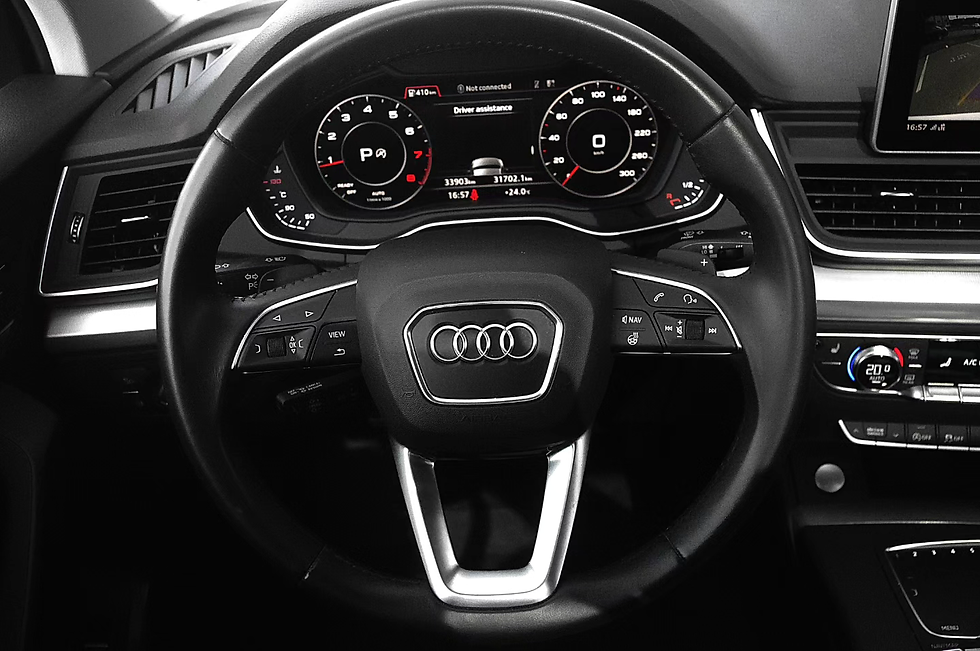 Thumbnail: 2020 Audi Q5 Progressiv Quattro 