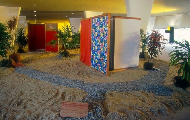 Resultado de imagem para gif da obra tropicalia