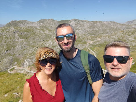 Relaxed Hike & Roadtrip with Kimberly and Chad