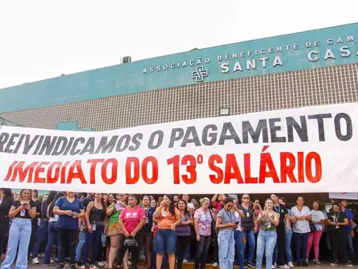 Crise financeira na Santa Casa leva profissionais à paralisação por atraso no 13º salário.