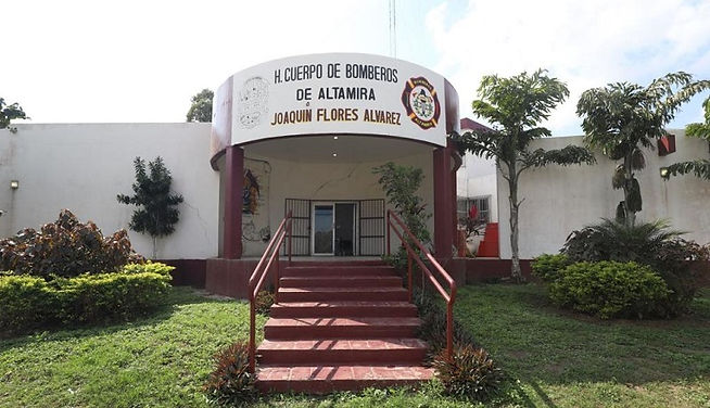 Capacitaran-en-materia-de-seguridad-y-proteccion-civil-a-personas-de-guarderias-del-DIF-Al