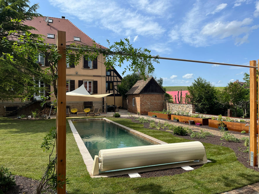 Piscine en couloir de nage située près de Strasbourg par un constructeur de piscine en Alsace, situé à Colmar et Strasbourg