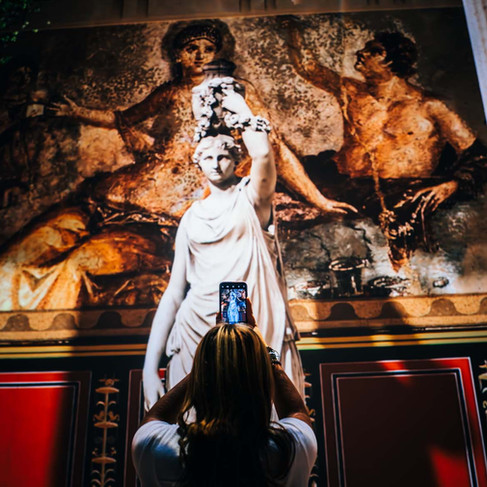 Immersive projection room at The Last Days of Pompeii