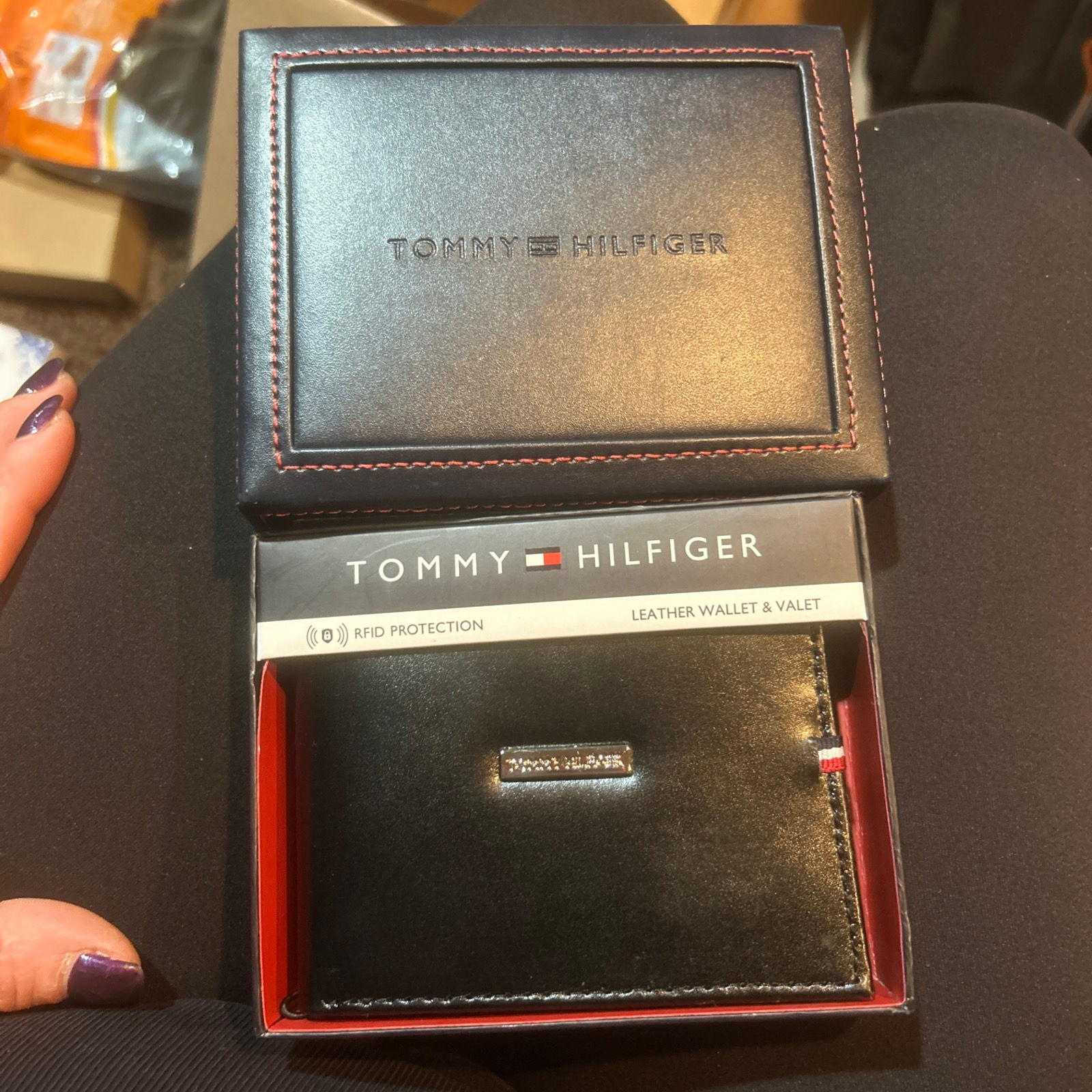 Tommy Hilfiger Men's LEATHER WALLET & VALET, Bi-fold, RFID Protection - BLACK (3