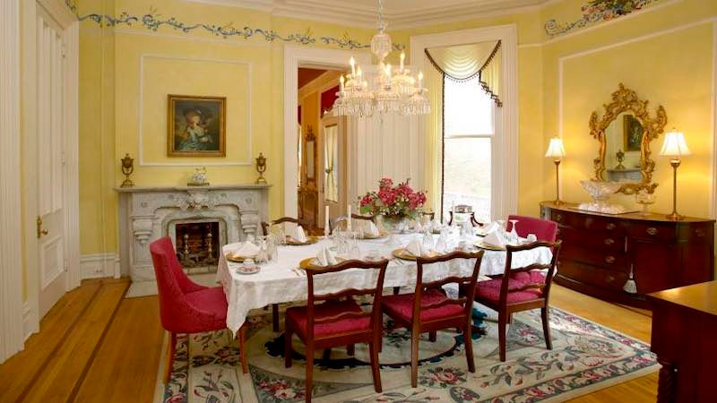 dupont mansion historic B&B kentucky