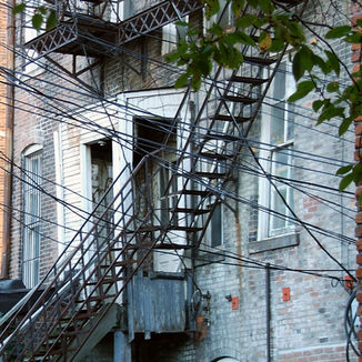 Most Franklin County census tracts have housing costs within 30% of the median. How close to average