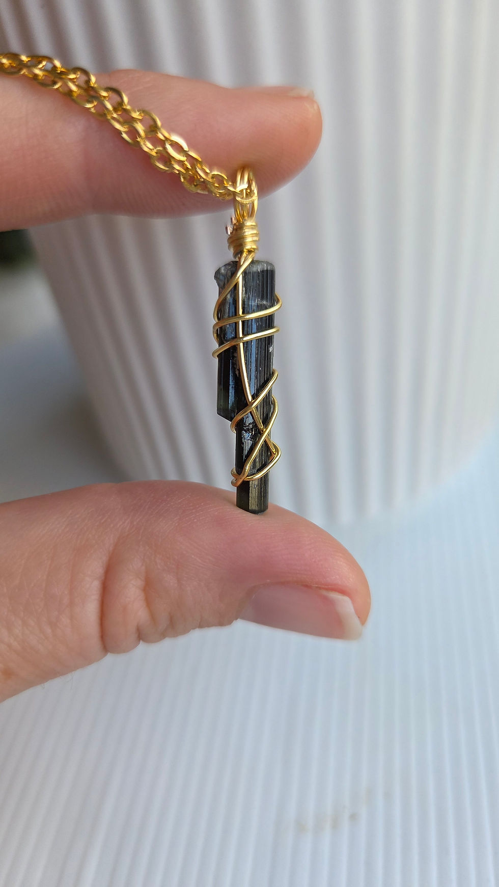 Black Tourmaline (with green tourmaline inclusion) - Gold (22"/56cm)