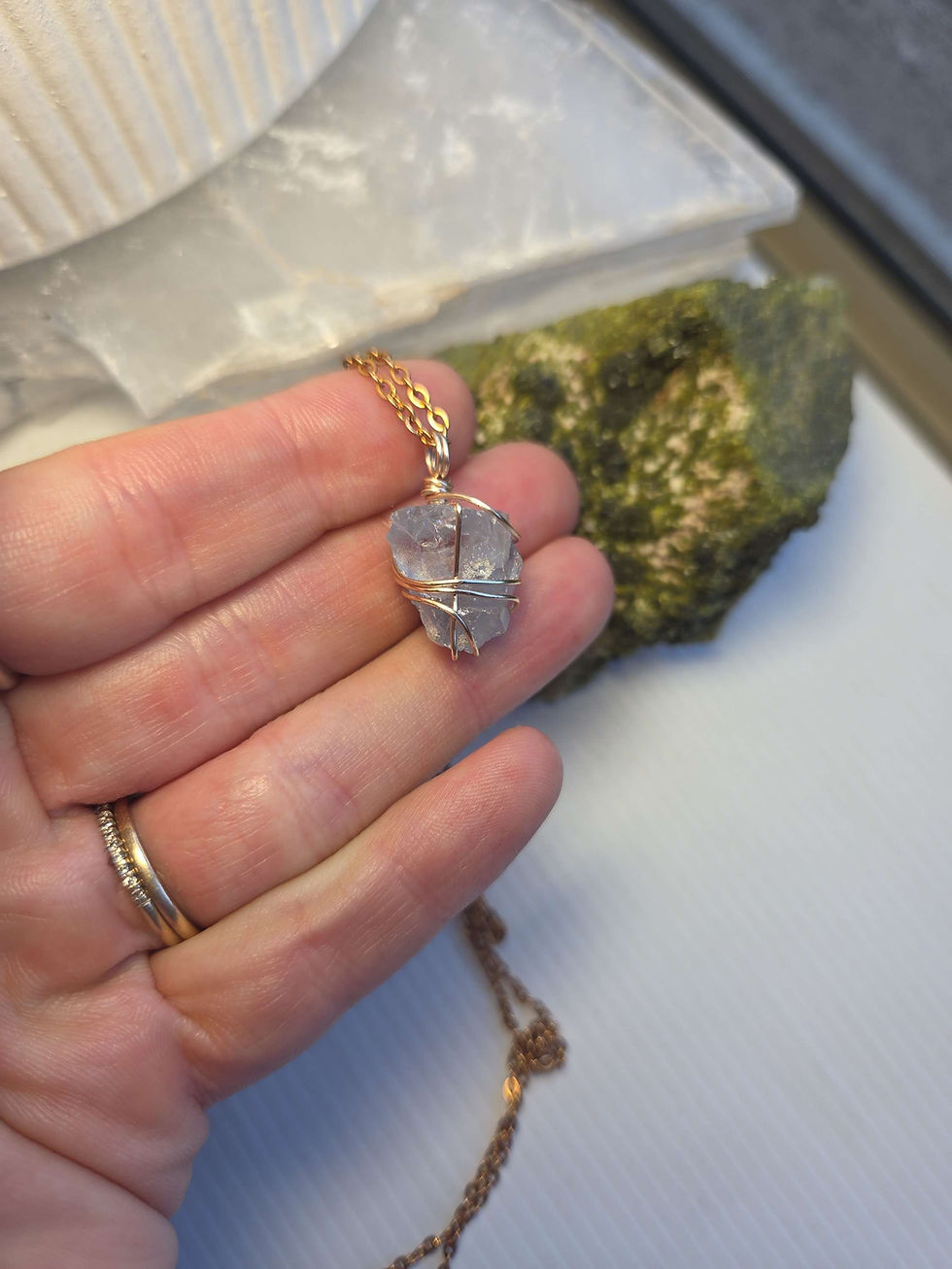 Thumbnail: Celestite - Rose Gold (26"/66cm)