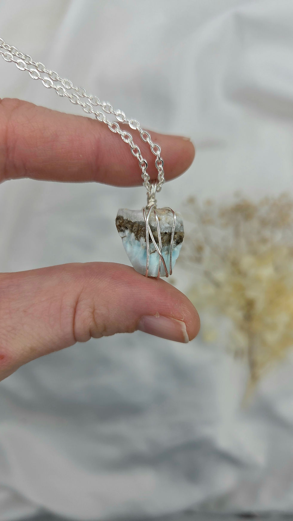 Blue Aragonite - Silver (20"/51cm)