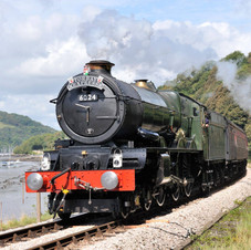 6024 arrives at Kingswear