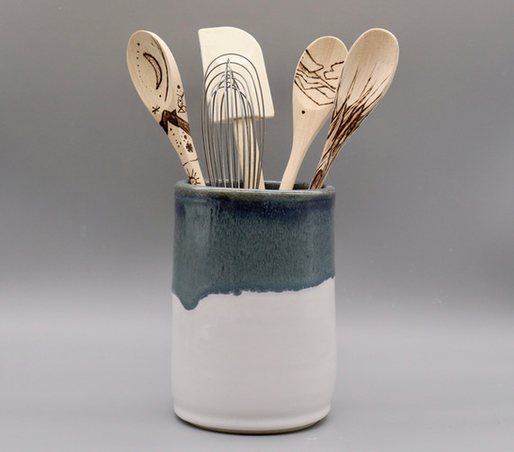 Kitchen utensil jar, crock, 7 inches