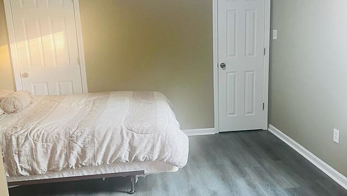 Move in Ready Basement 1 Bedroom Apartment