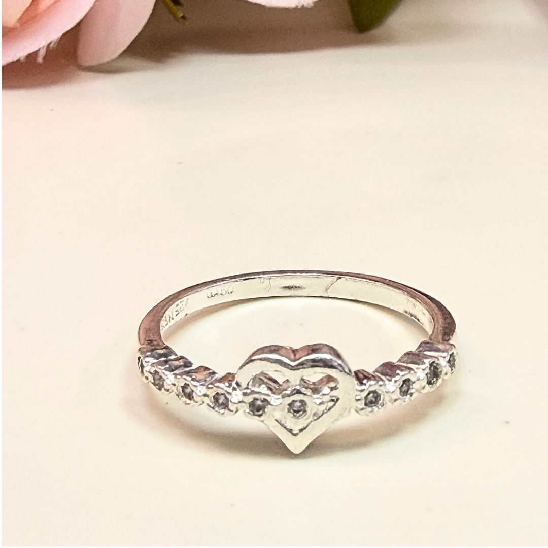 Anillo Corazón blanco