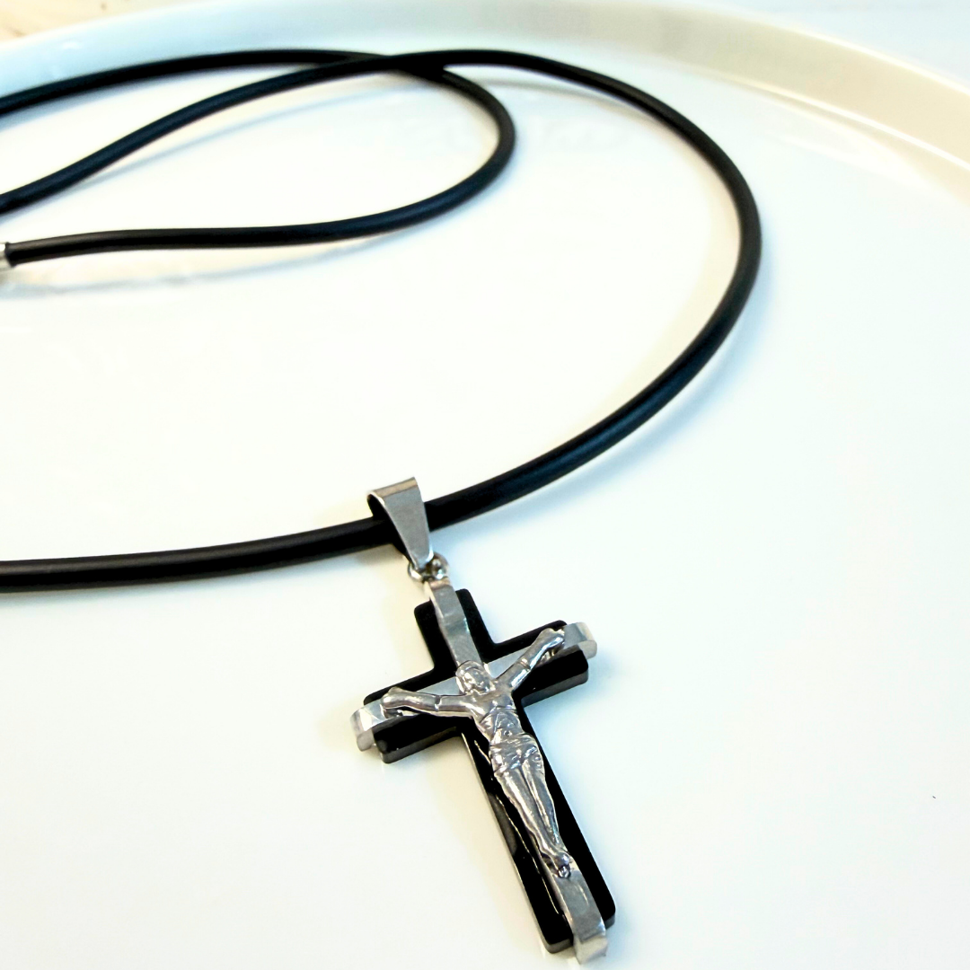 Collar Caucho Crucifijo