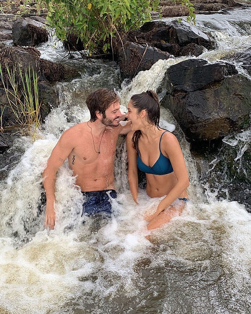 Romantic Devils pool activity in Victoria Falls.jpg