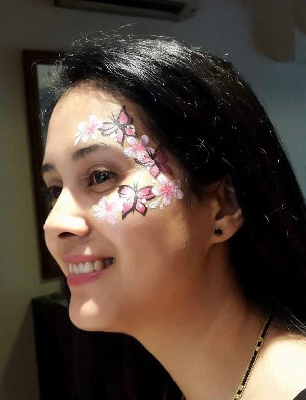 That girl : carefree, paint on her face, joy in her eyes. I think I am finding my way back to her :-)