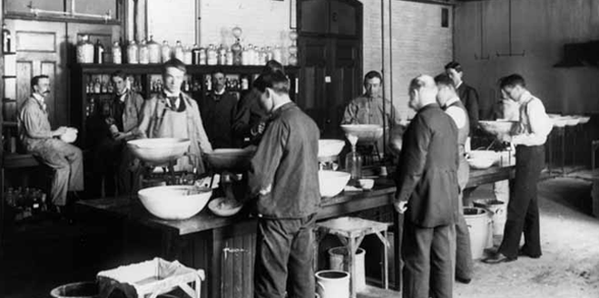 MIT_Industrial_Chemistry_Lab.gif