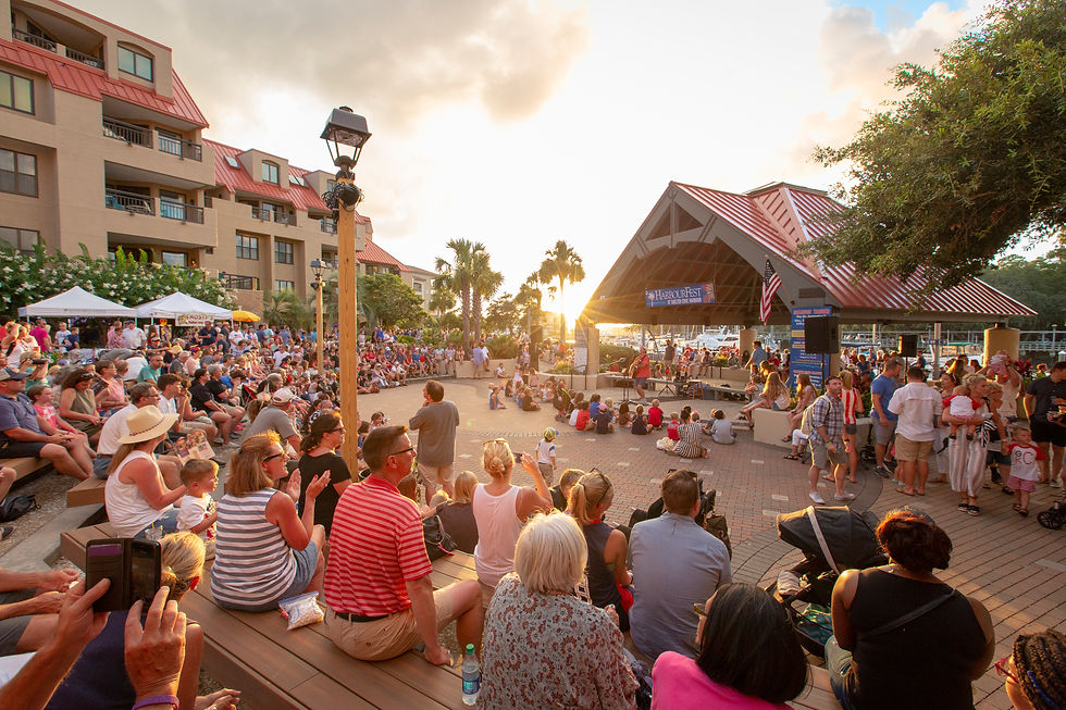 Crowd at HarbourFest event at Shelter Cove