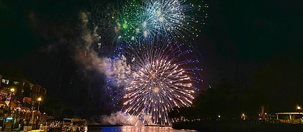 fireworksphoto-brit.jpg
