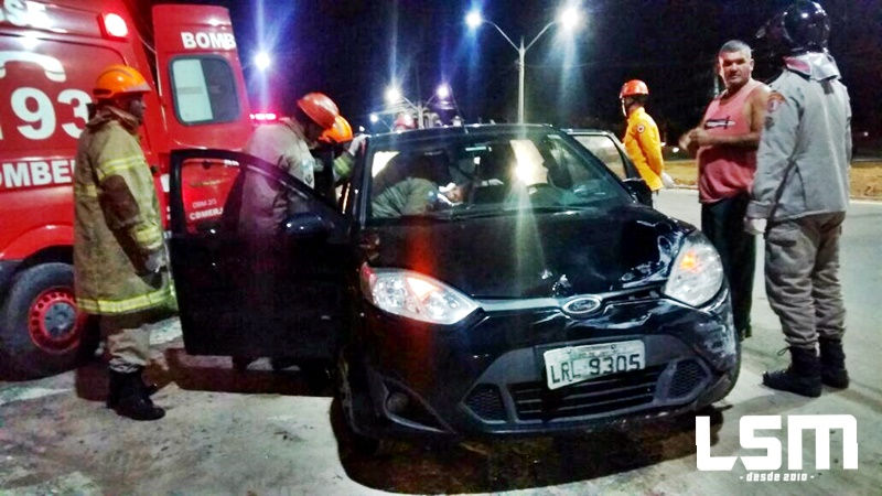 Colisão Auto x Auto no Flamengo (Foto:: Romário Barros/LSM)