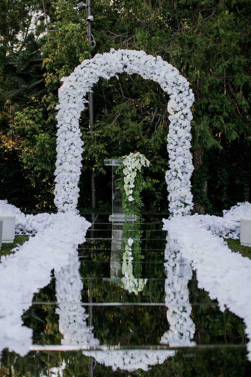 wedding ceremony posing area