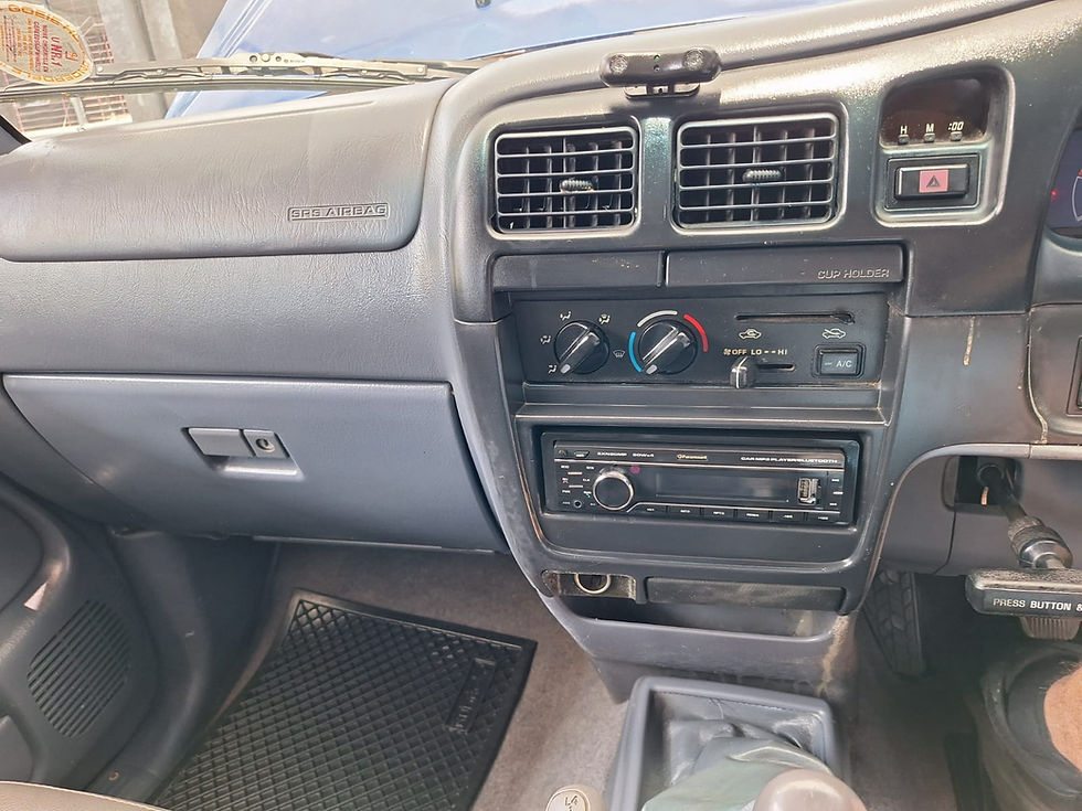 Thumbnail: 2002 TOYOTA HILUX 2.7 VVTI 4X4 D/C (STD CANOPY)