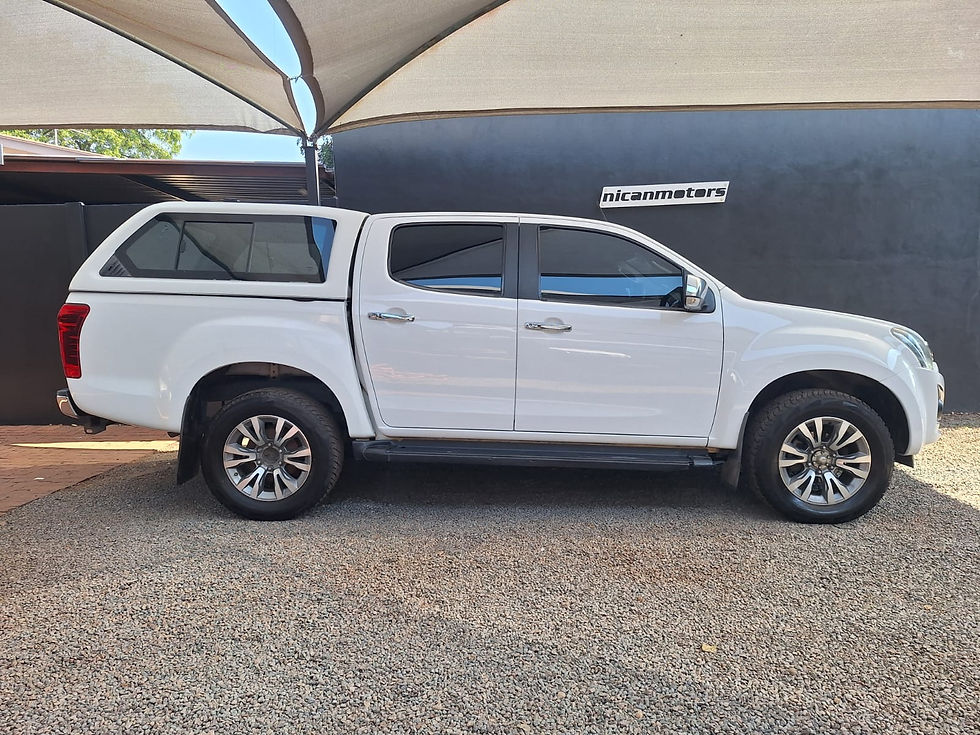 Thumbnail: 2017 ISUZU KB300TD LX D-TEQ D/C (CANOPY)