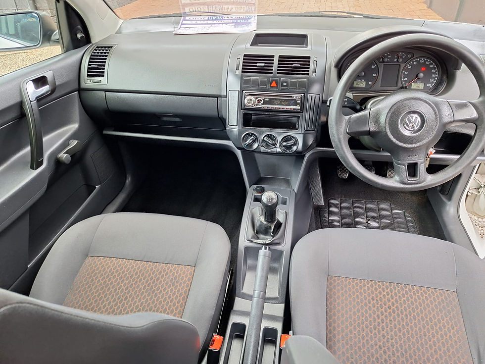 Thumbnail: 2010 VOLKSWAGEN POLO VIVO 1.4 (M)
