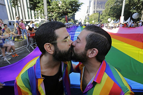 Brazil_Gay_Pride_Parade_34454-1880x1254.