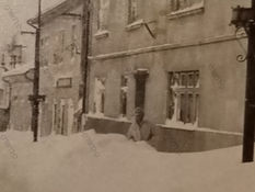 KEDYSI a DNES Fotografia venovaná rodu Dlugolinských
