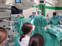 Seriál verzus realita - gymnazisti v operačnej sále nemocnice