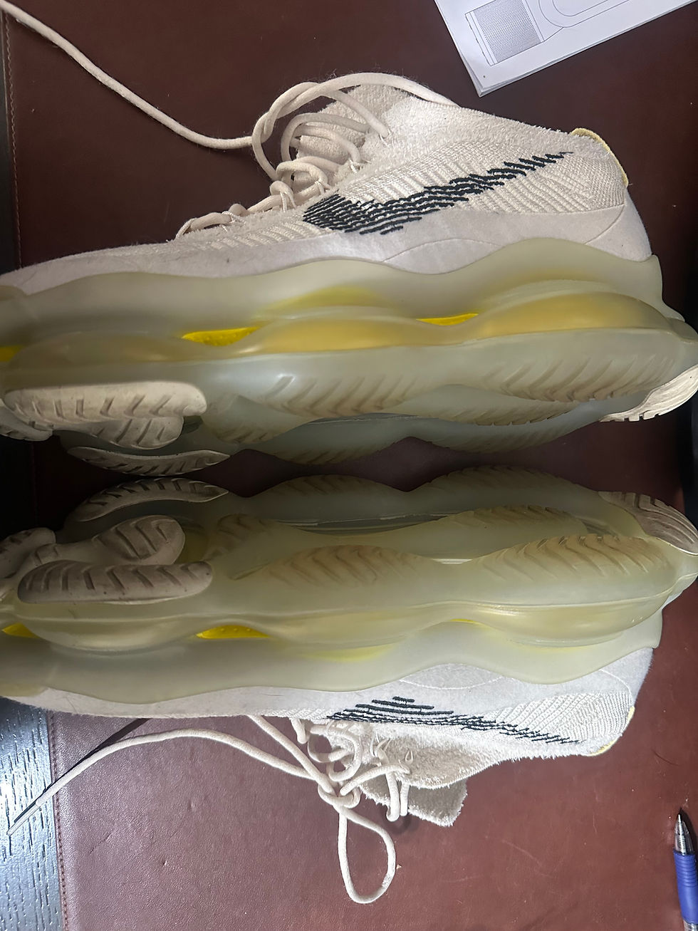 Thumbnail: Nike Air Max Men's 11 Scorpion Flyknit FK in Lemon Wash
